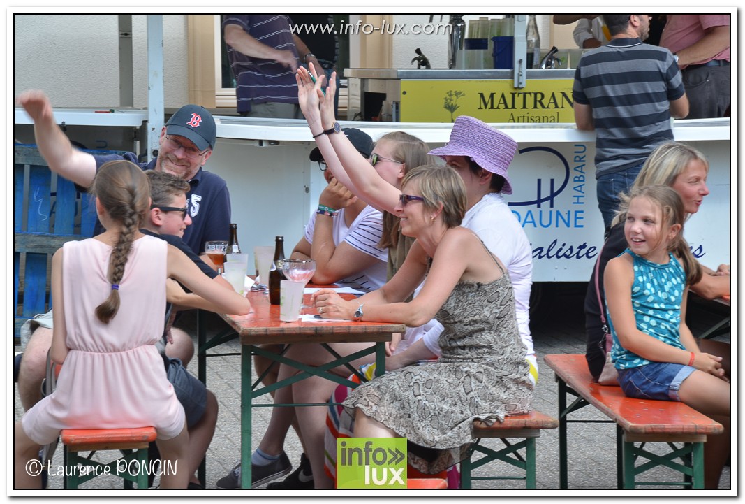 //media/jw_sigpro/users/0000002529/fetenationalehabay2017/Laurence PONCIN-5636